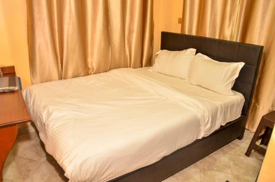 Kentania Hotel & Spa, Nakuru - Kenya Dış mekan fotoğraf